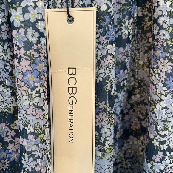 NWT BCBG BABYDOLL FLORAL DRESS. MINI LENGTH . ROMANTIC, FEMININE AND PLAYFUL - Picture 7 of 16